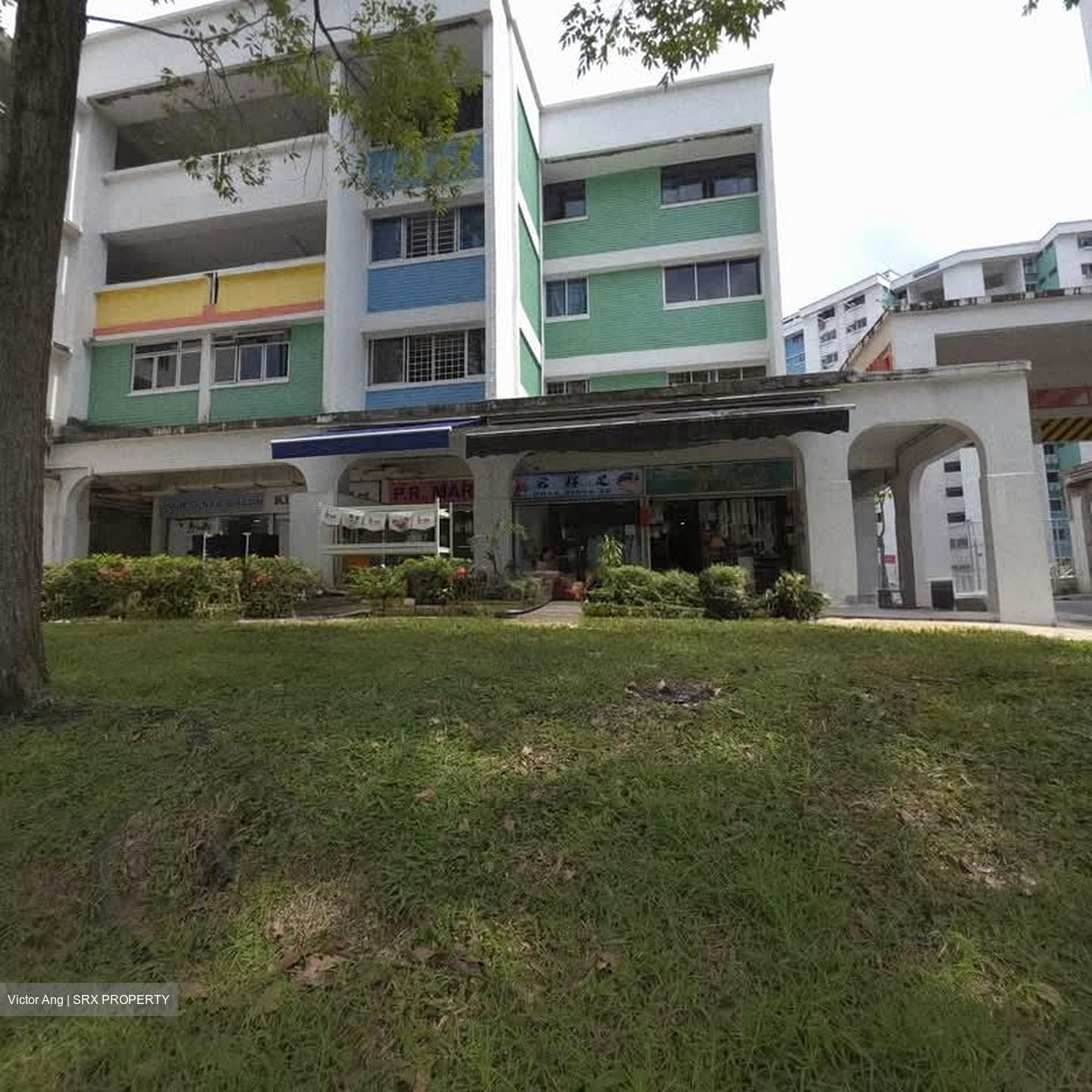 Yishun Ring Road (D27), Shop House #564600901